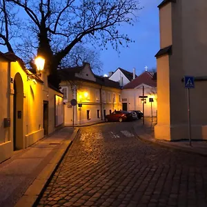 Old Town Basement Apartment Prague