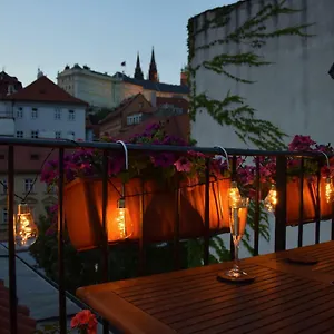 Mala Strana -piece And Quiet Apartment Prague